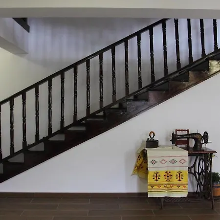 Хотел стария семеен 2*